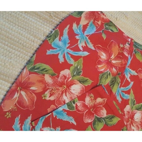 Erika Size 8 Sunny Floral Capris - Red Floral Straight Leg - Picture 5 of 5